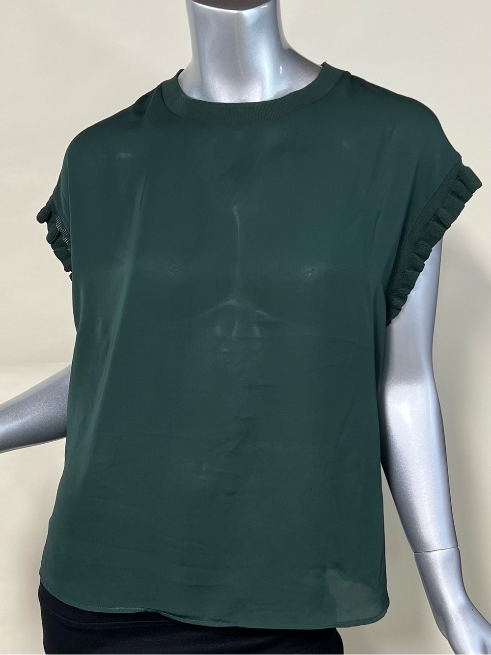Tahari Women’s Medium Jungle Green Blouse High Neck Ribbed Trim Ruffle Top NEW - Picture 3 of 14